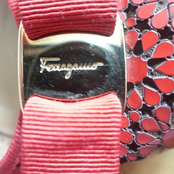 Salvatore Ferragamo Italy Tooled Floral Patent Leather Varina Bow Ballet Flats - Picture 7 of 16